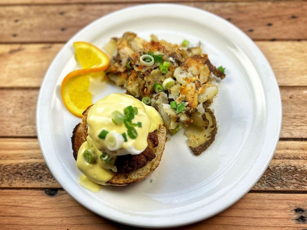 Half Crab Cake Benny