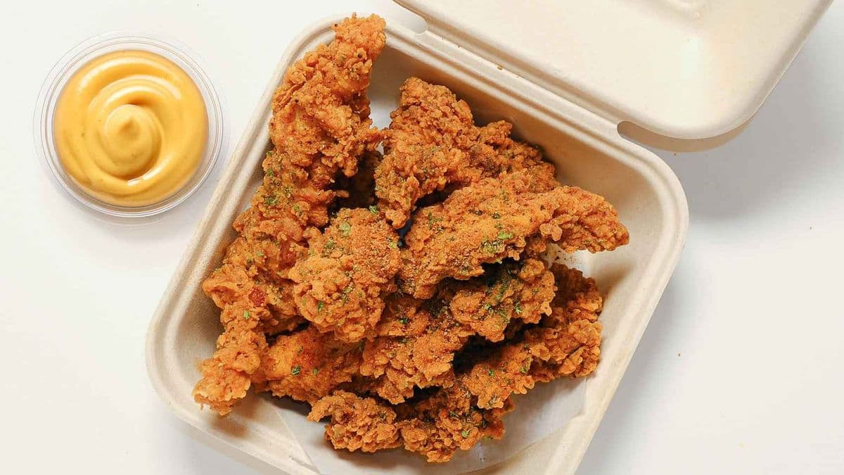 CHICKEN FINGER BOX.