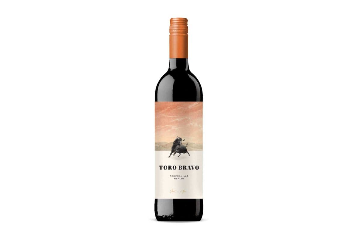 Toro Bravo Tempranillo Merlot DO, Valencia 750ML (1 x 750 ML)
