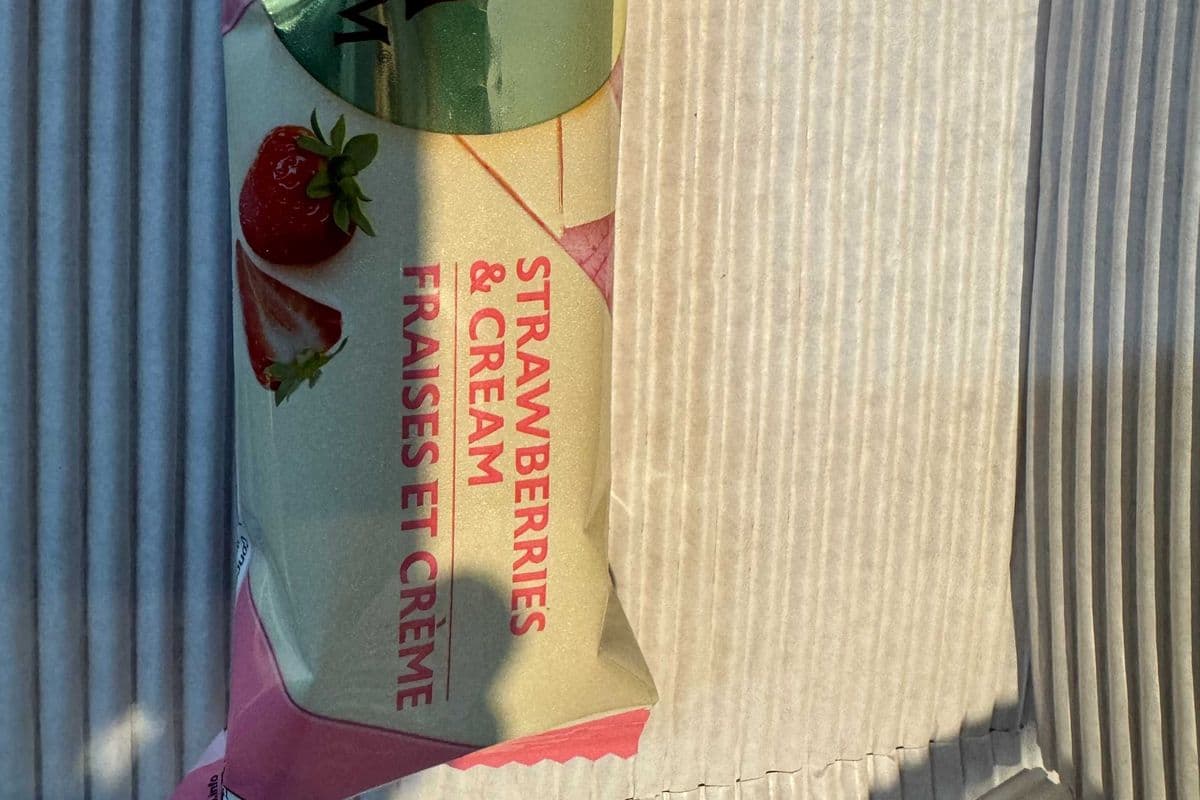 Magnum Strawberries Cream