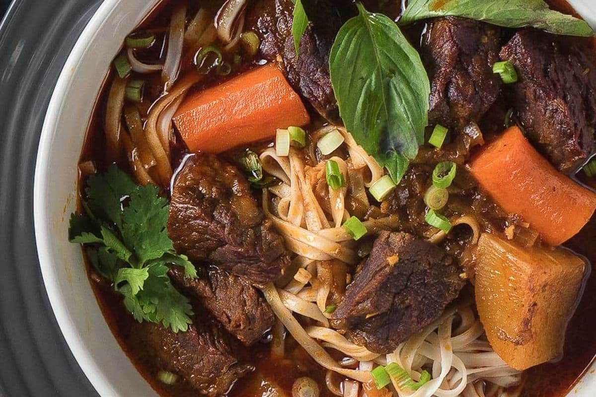 8. Saigon Beef Stew Combo