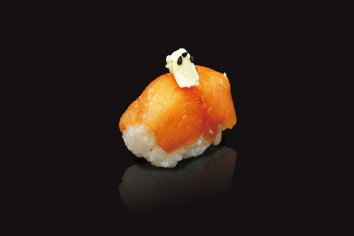Nigiris Saumon Fumé (2 Mcx) / Smoked Salmon Nigiris (2 Pcs)