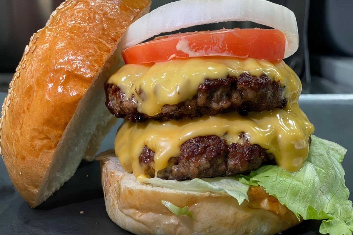 Maple Leafs Burger Combo