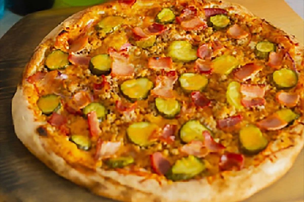 16" Bacon Cheeseburger Pizza (12 slices)