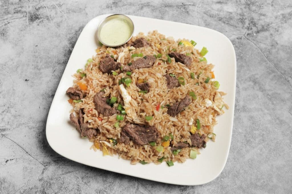 Riz frit au boeuf à la sauce soja / Chaufa de carne
