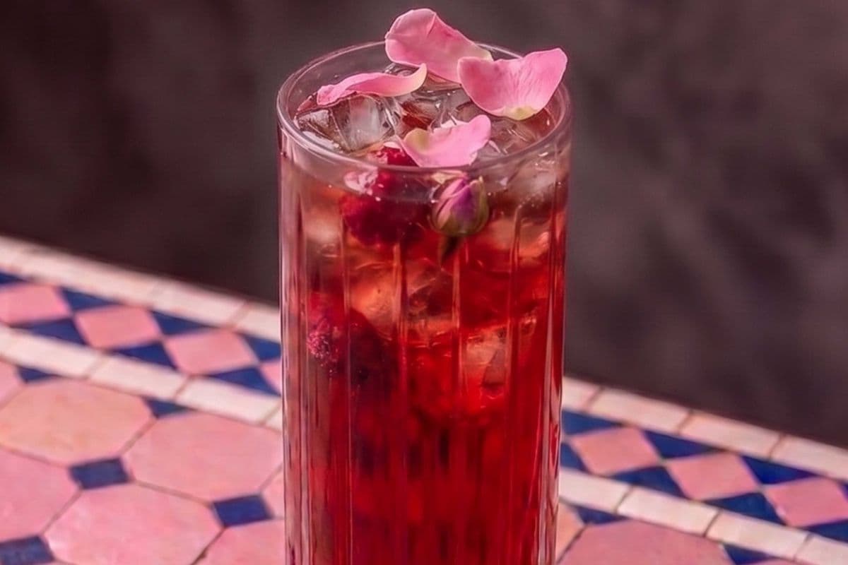 GULAABO/ ROSE ICE TEA
