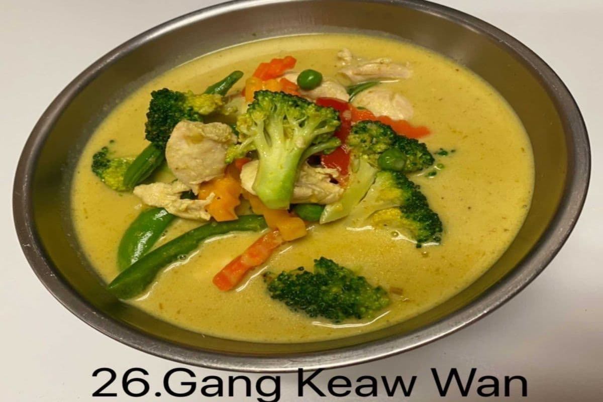 26. Gang Keaw Wan (Thai Original Green Curry)