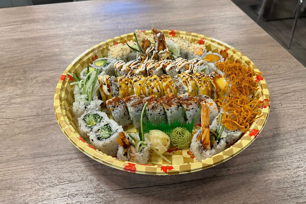 Mix Rolls Platter (42 pcs)