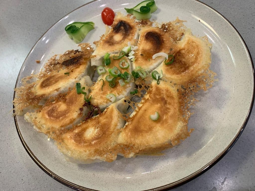 8Pcs Pan-Fried Dumplings 香煎水餃（8粒）