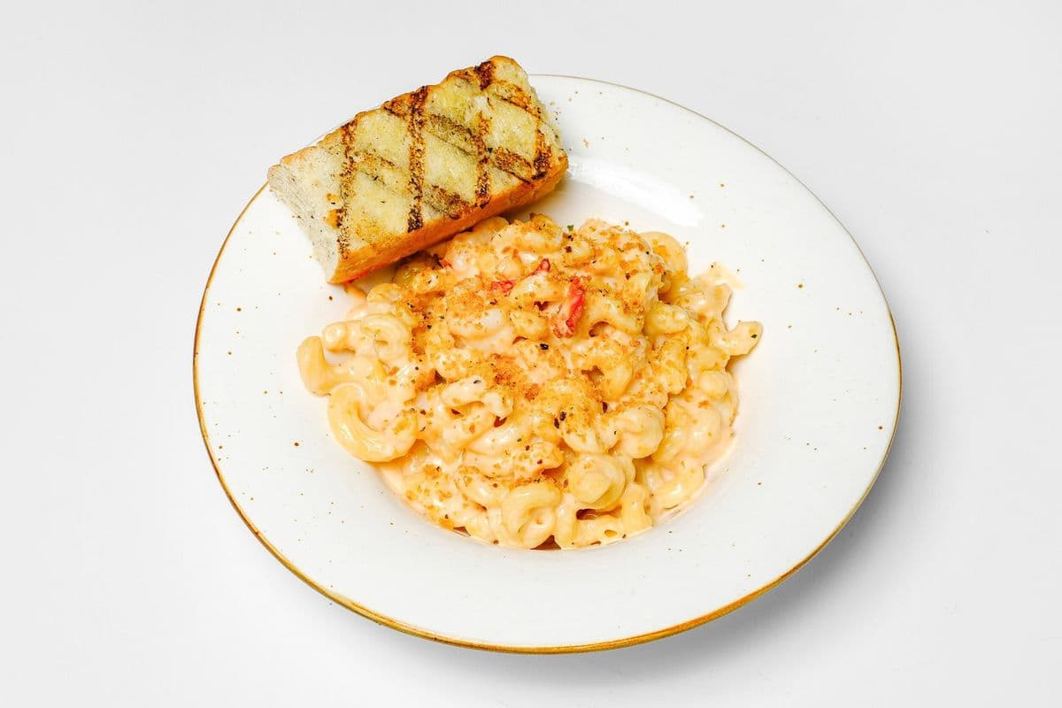 Lobster and Prawns Mac N' Cheese