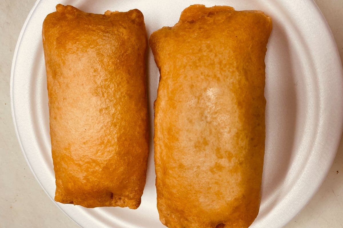 2. Egg Roll (1 pc)