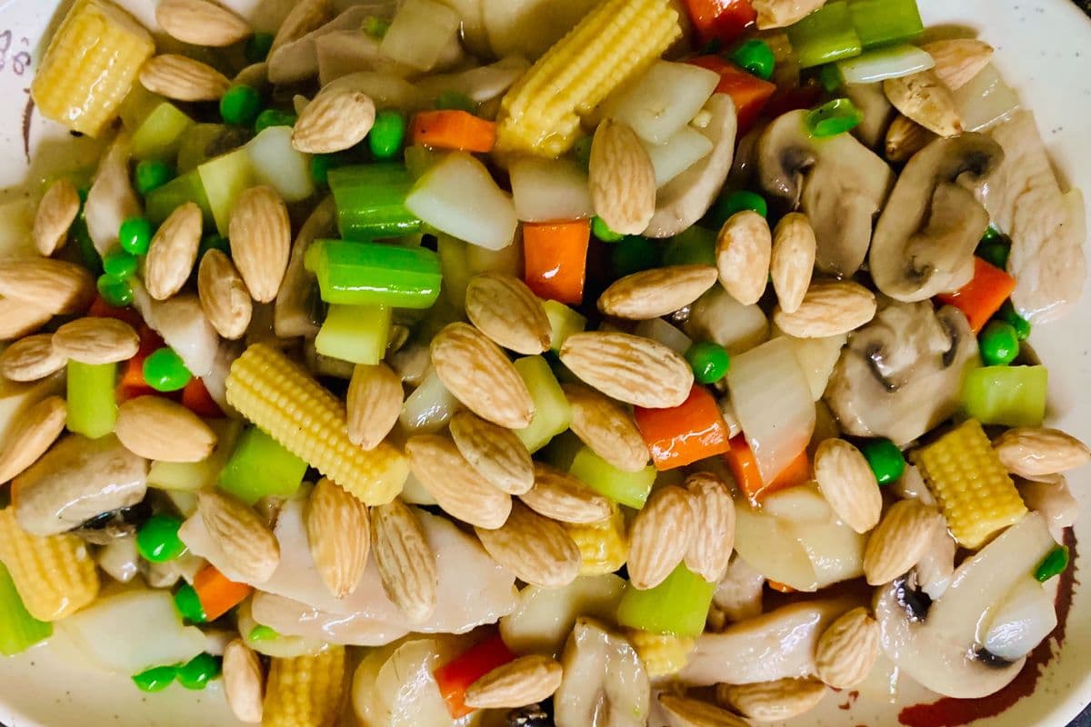 Diced Chicken with Almond