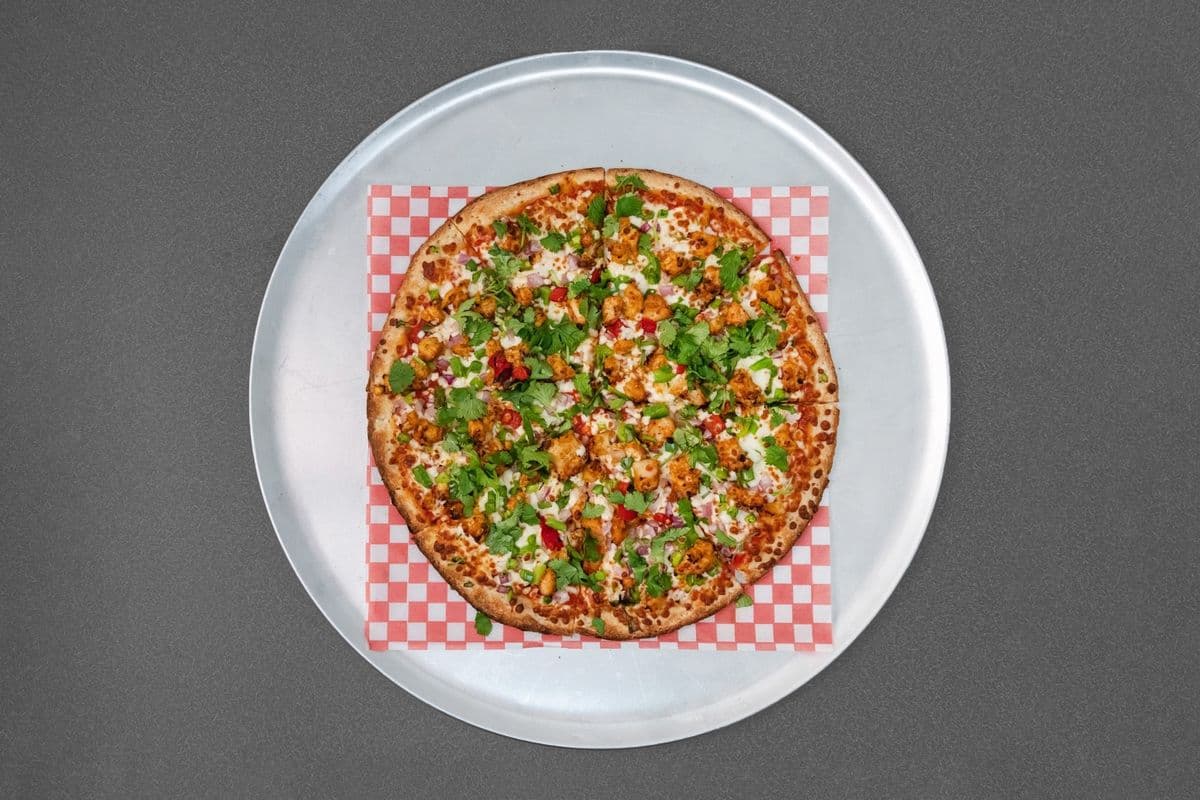 Butter Chicken Pizza