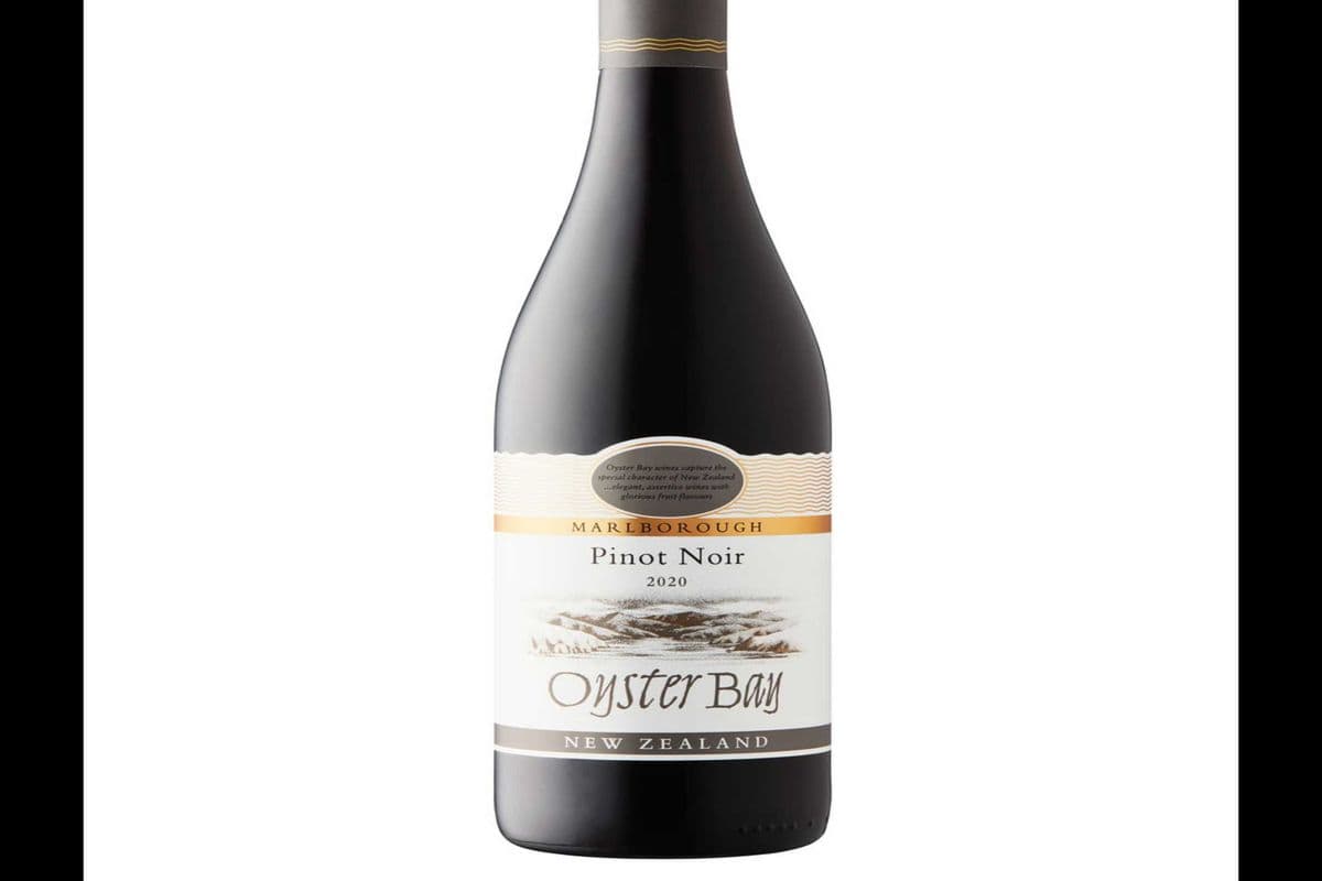 Oyster Bay Pinot Noir (750 ml) (1 x 750 ML )