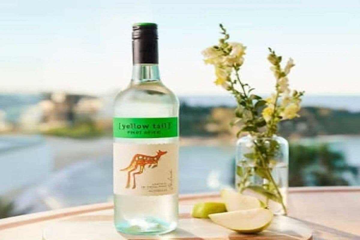 YELLOW TAIL PINOT GRIGIO (1 x 750 ML)
