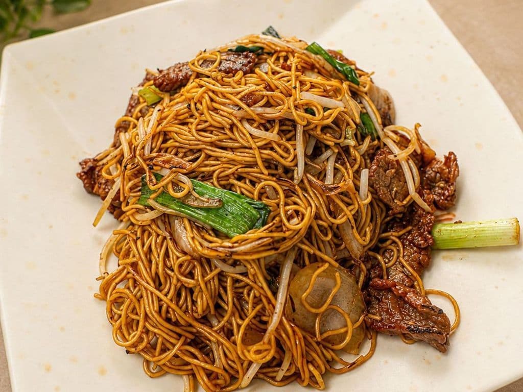 616. Stir Fry Beef Egg Noodles