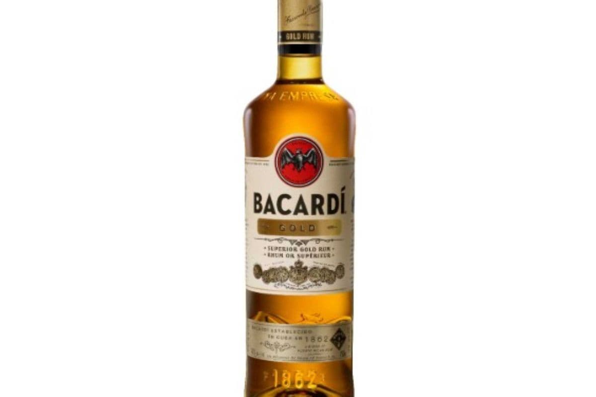 Bacardi Gold (1 x 750 ml)