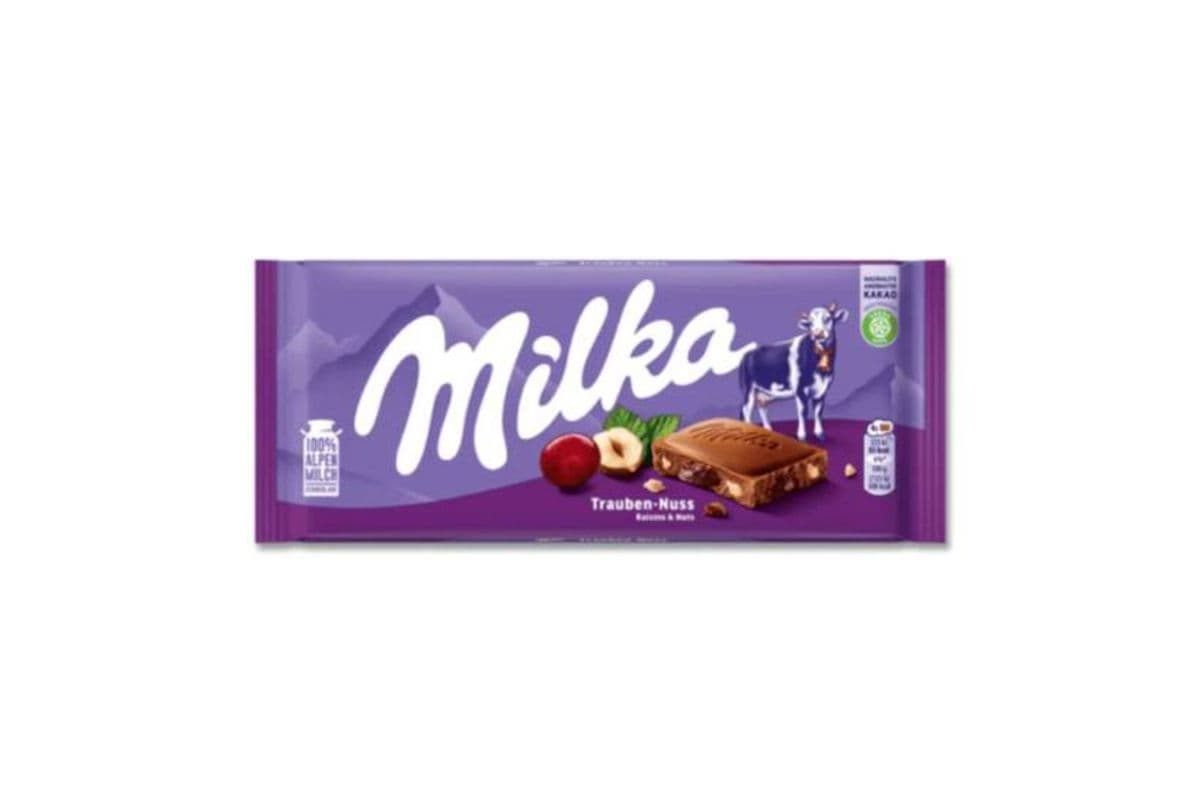 Milka Raisin and Nuts Chocolate Bar (100 g)