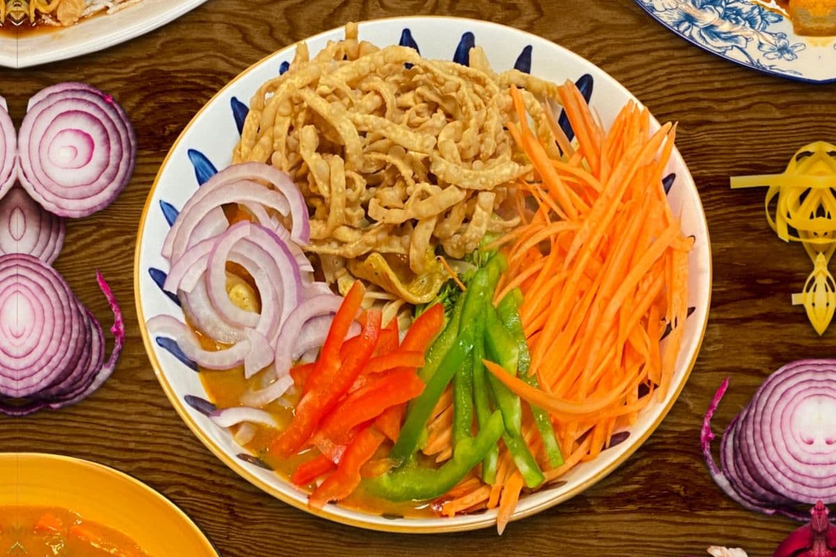 Khao Soi (Thai Curry Noodles)
