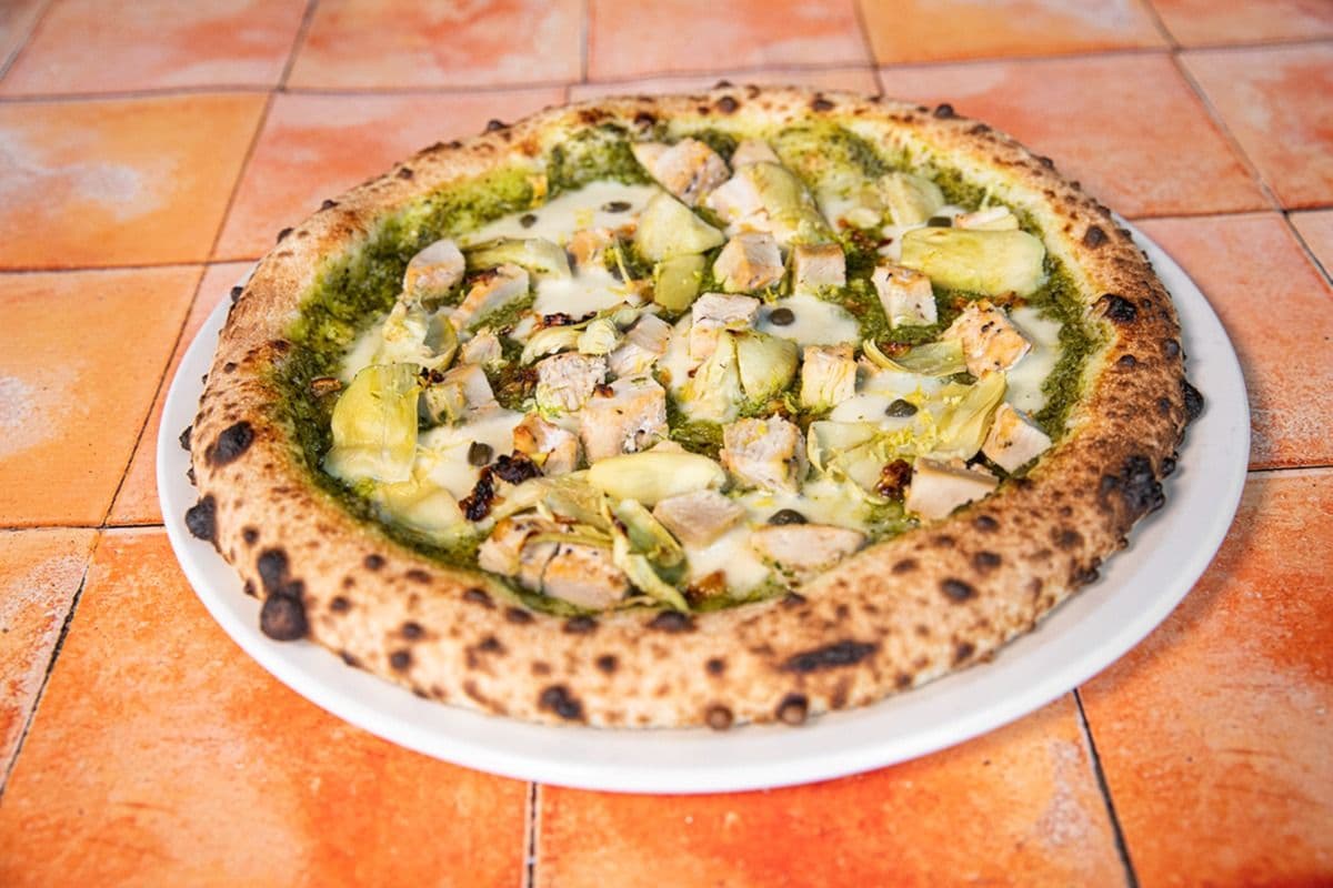 15"+ Grande Limone Pollo Artichoke Pizza