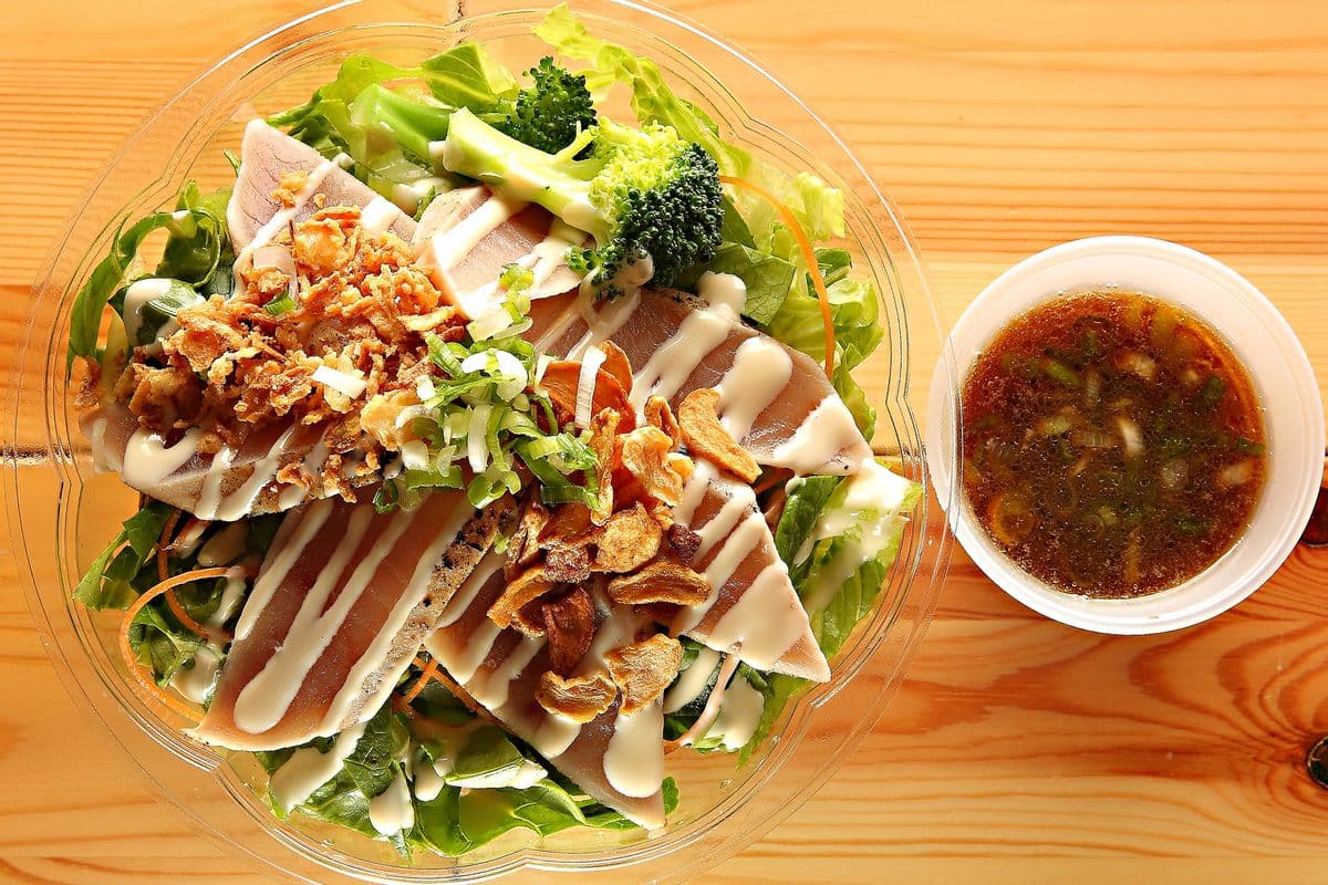 Tuna Tataki Salad