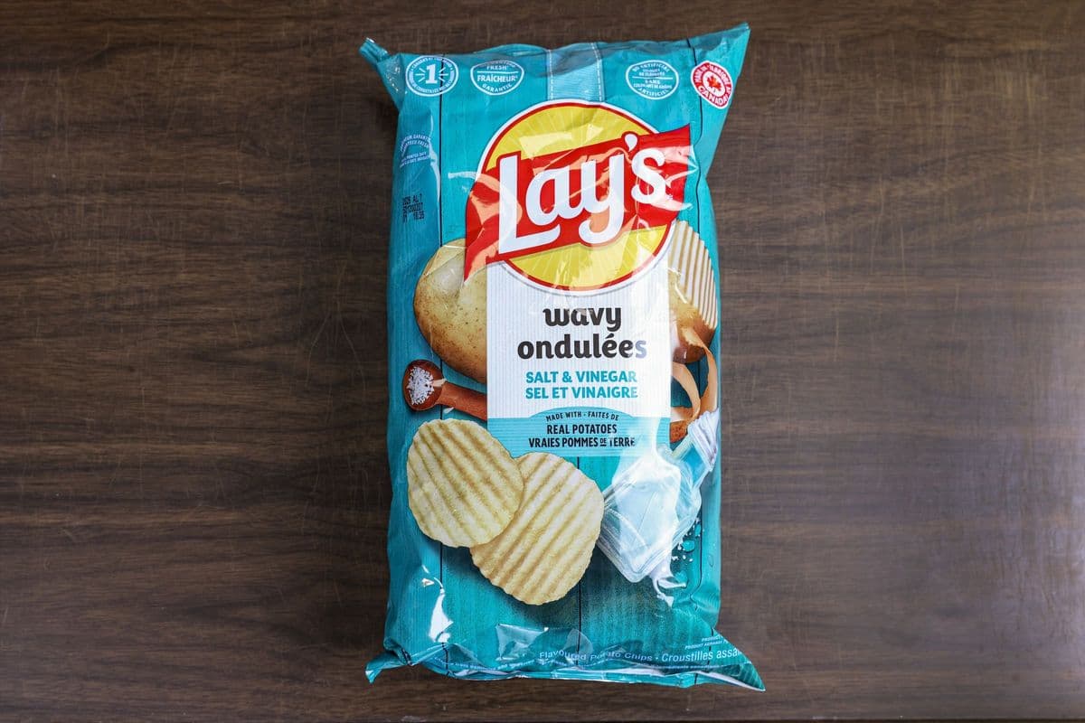 Lay's Original Wavy Potato Chips (235 g)
