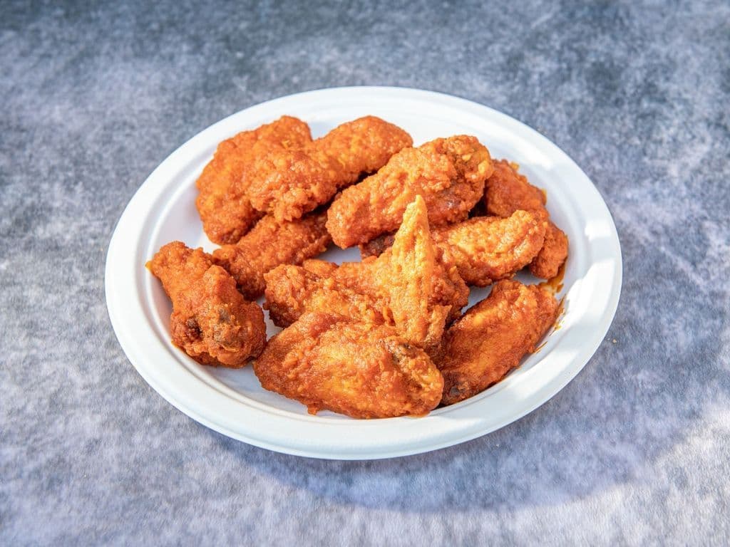 Pub-Style Chicken Wings (12 pc)