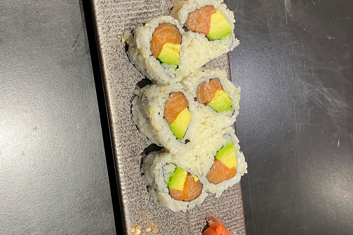 406. Salmon and Avocado Roll