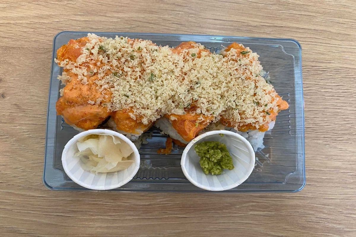 Double Spicy Tuna Crunchy Roll (8 pcs)