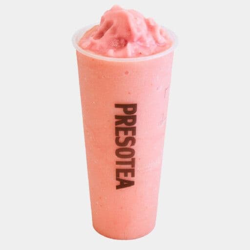 Fresh Strawberry Banana Slush / Frappé glacé fraise-banane