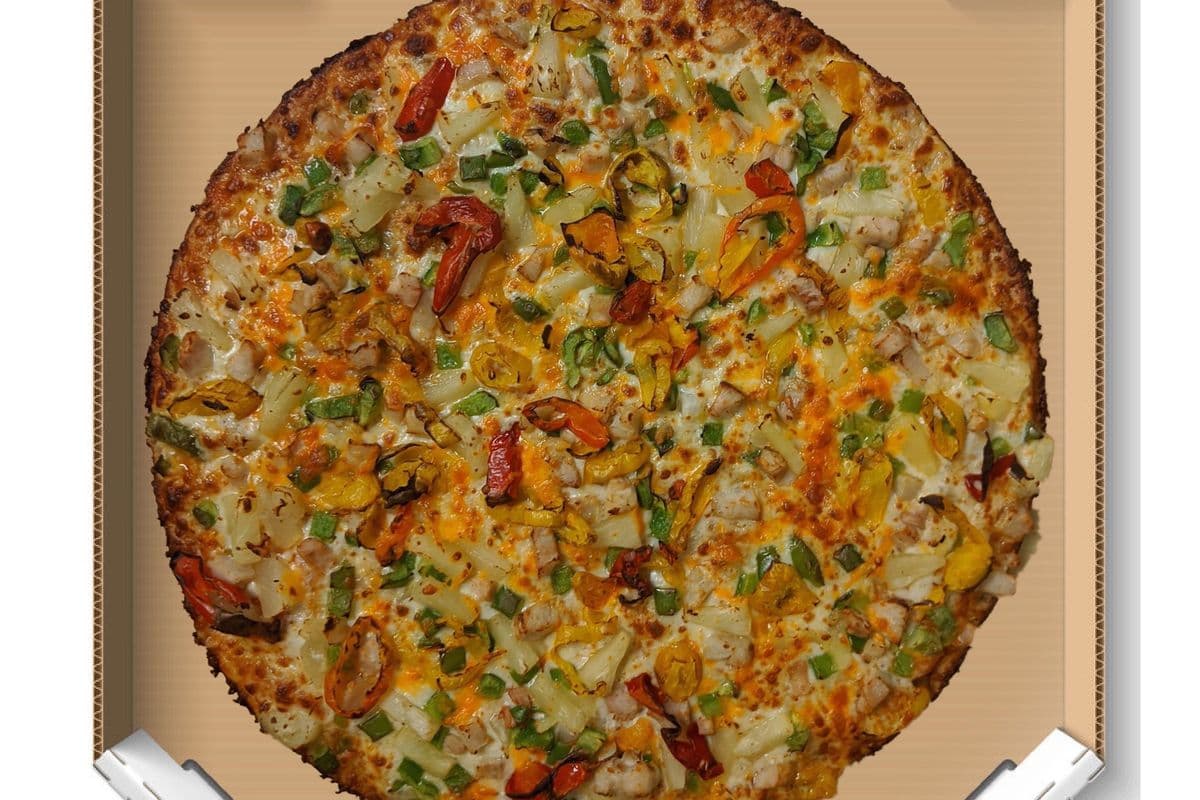 Medium Chicken Korma Pizza