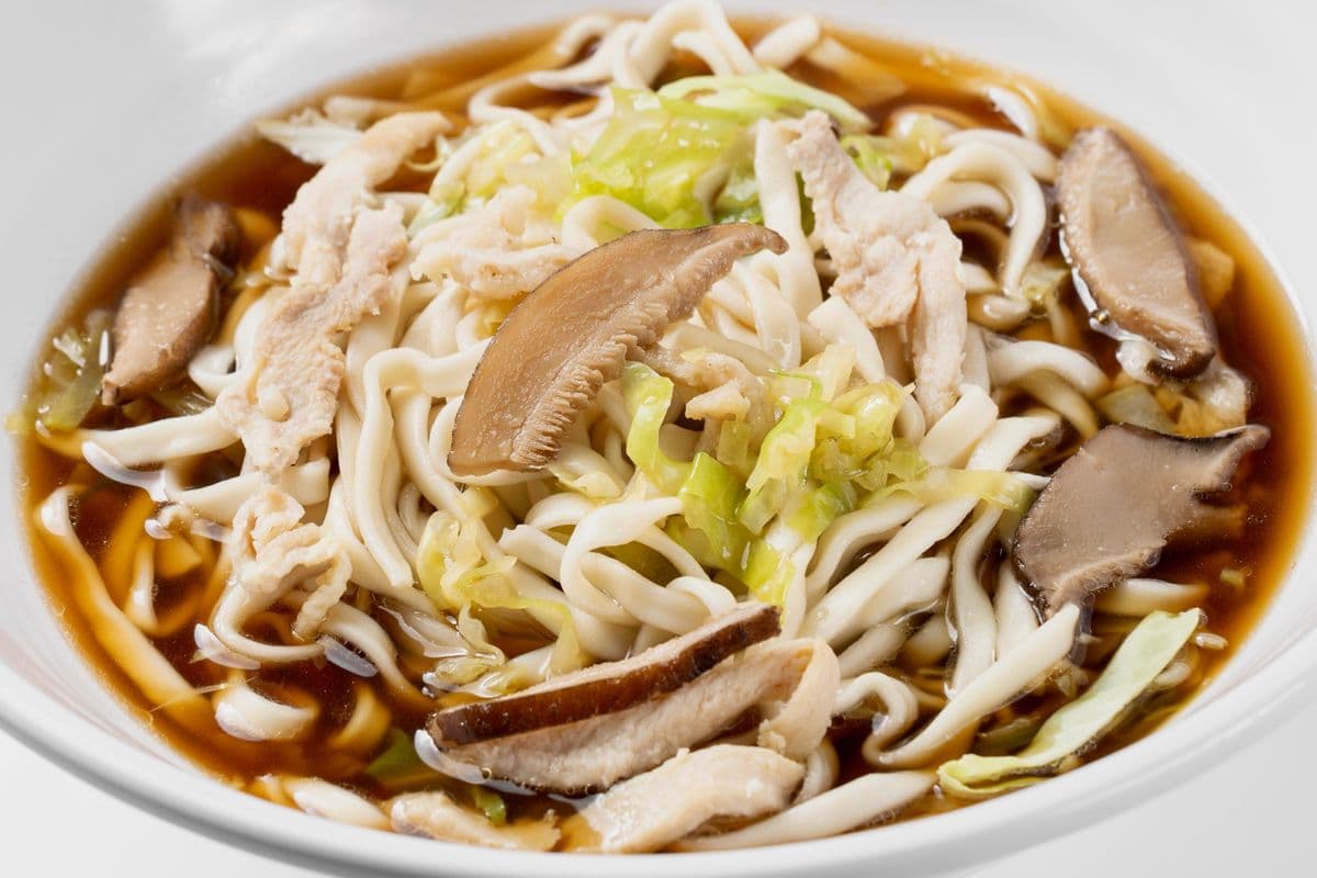 785. Shanghai Chicken Noodle Soup 上海湯麵