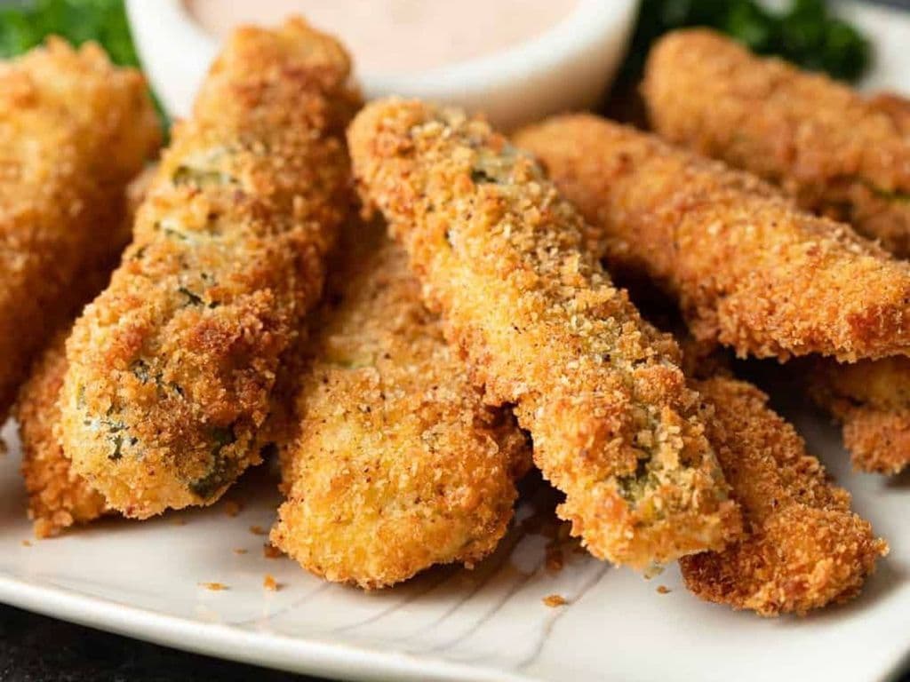 CORNICHONS PANÉS