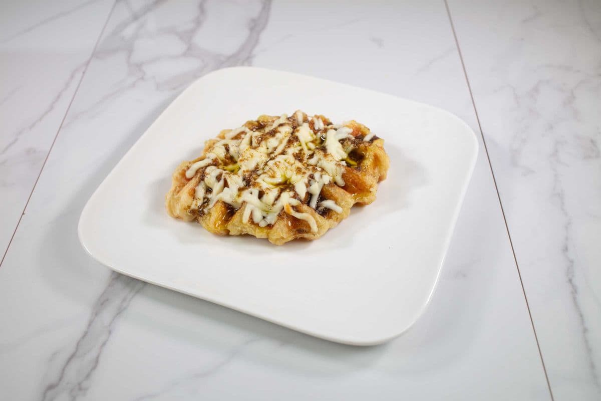 Za'atar Mozzarella Croffle