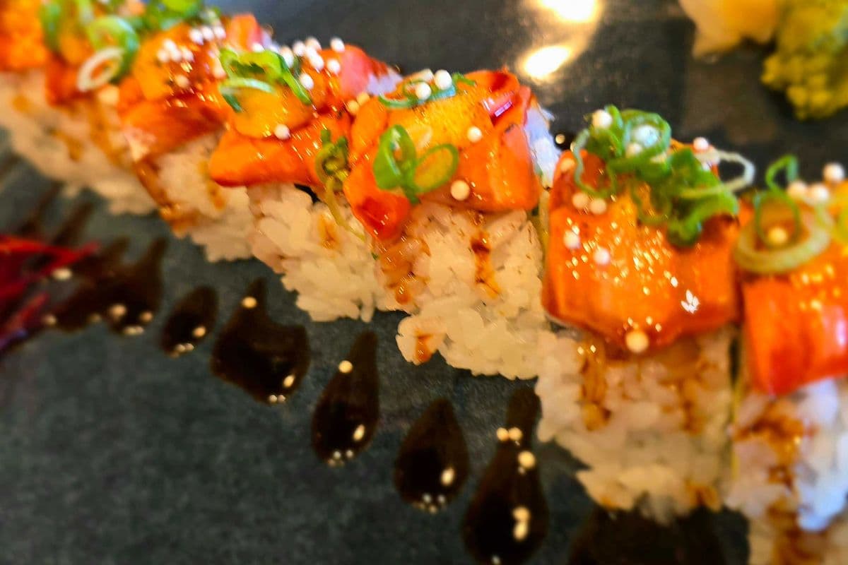 Aburi Salmon Roll