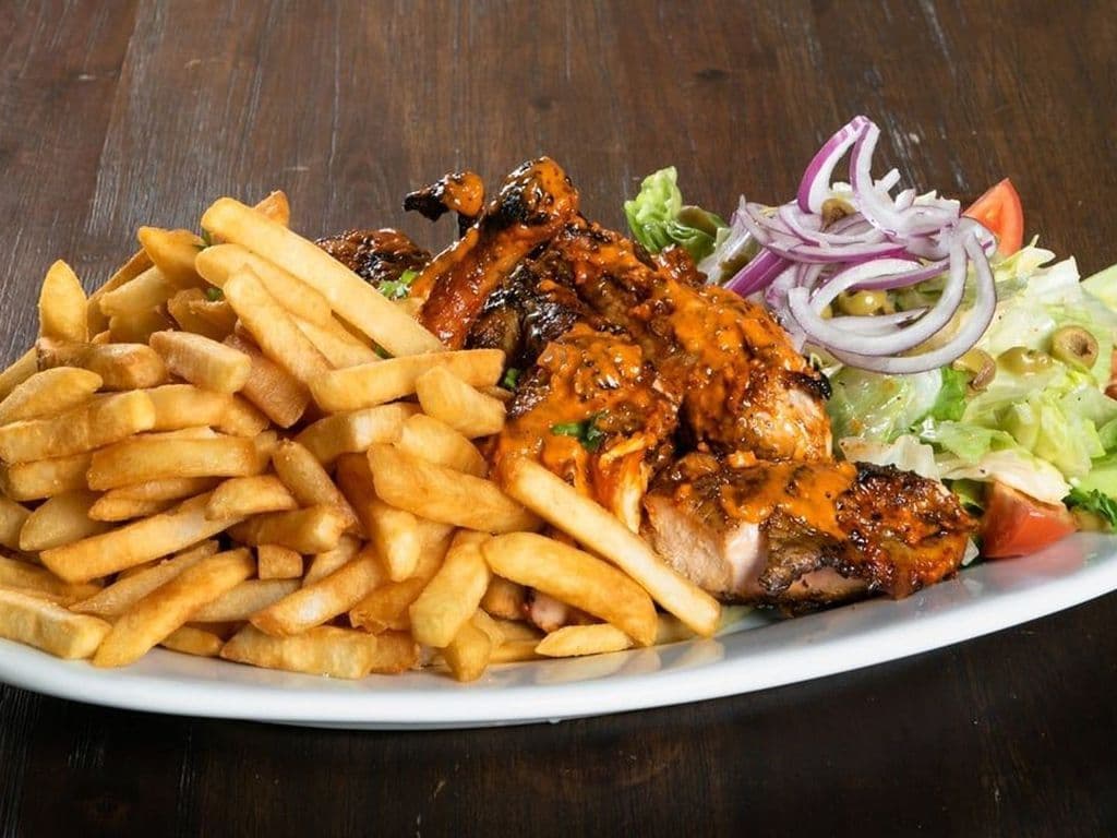1 Poulet Entier + 1 Grande Frites + 1 Grande Salade