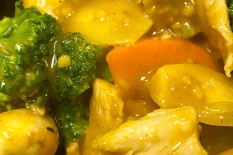 Lunch Special No. 7 - Curry Chicken on Steamed Rice