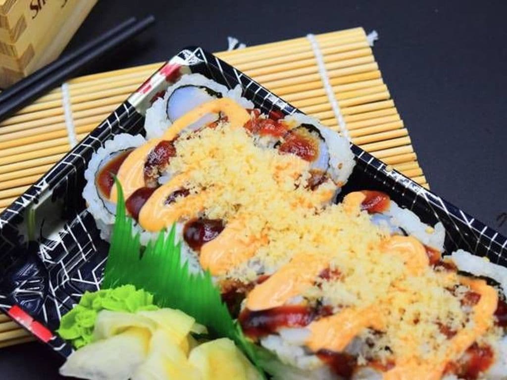 C12. Spicy Scallop Maki