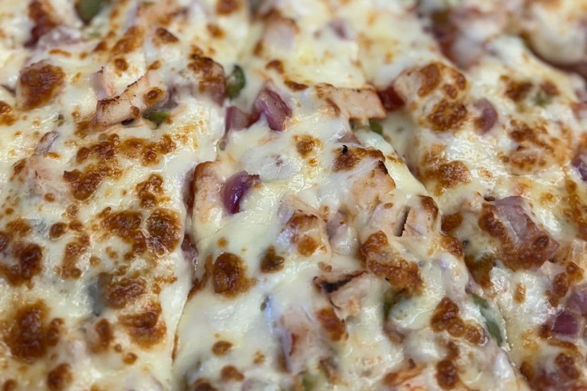 Halal Chicken Pizza