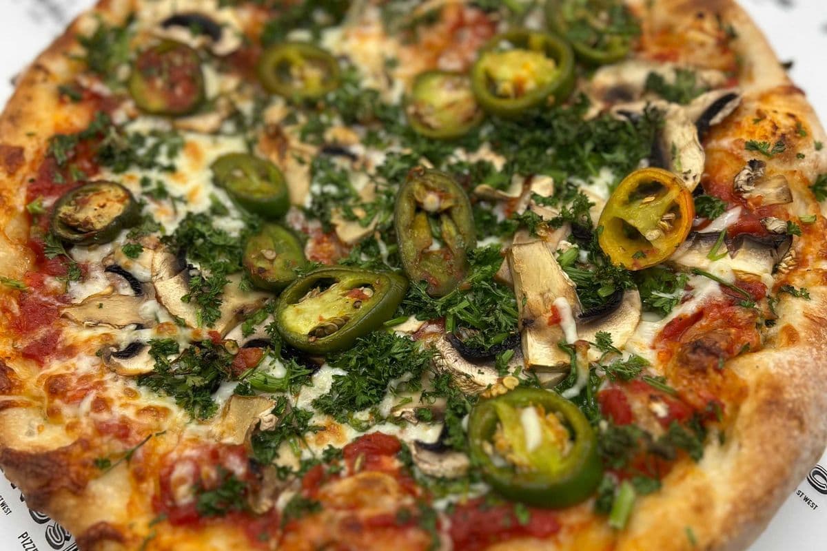 Large Arrabbiata Pizza