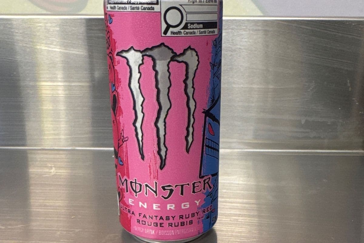 Monster ultra fantasy ruby red (473 ml)