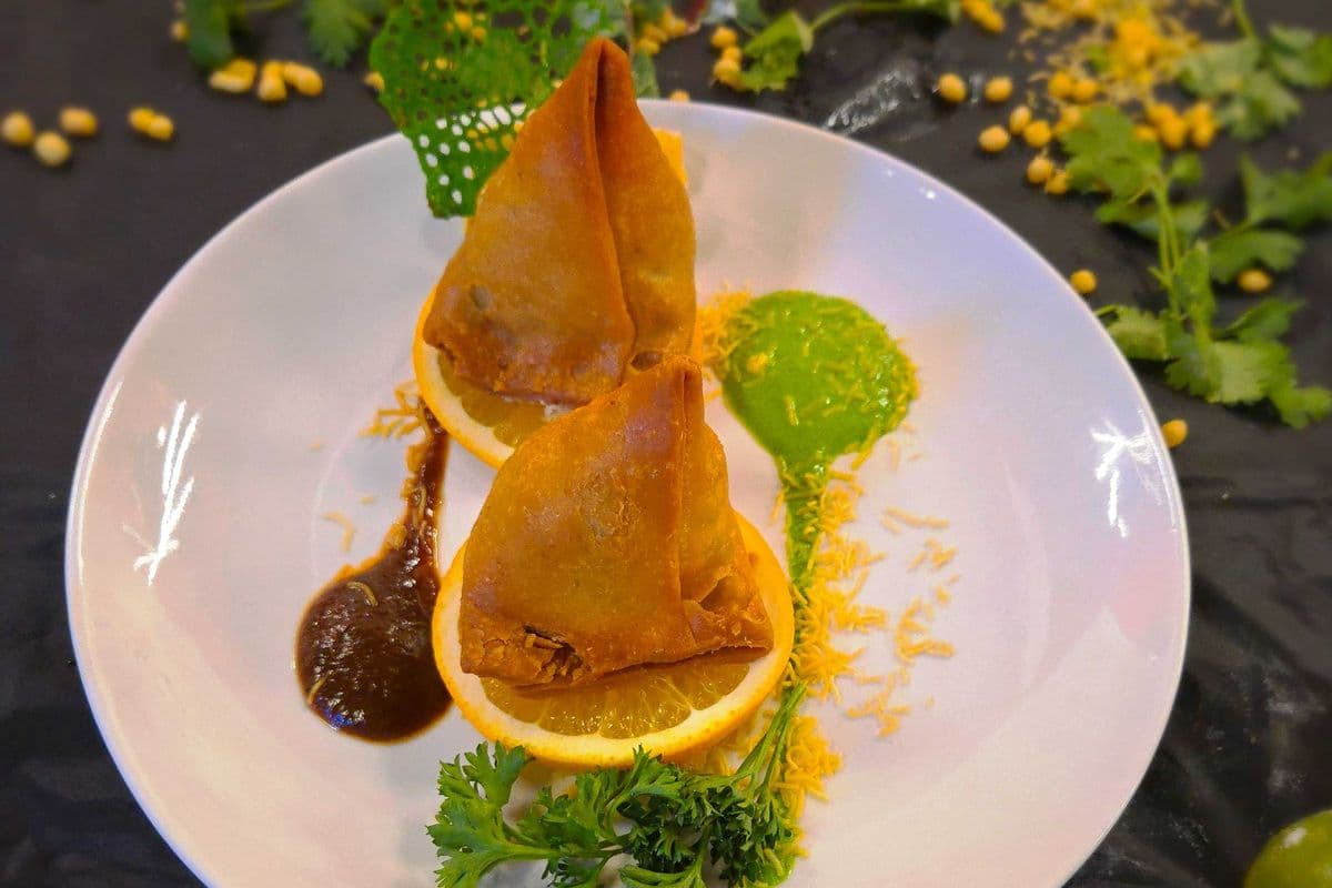 Samosas with Chutney