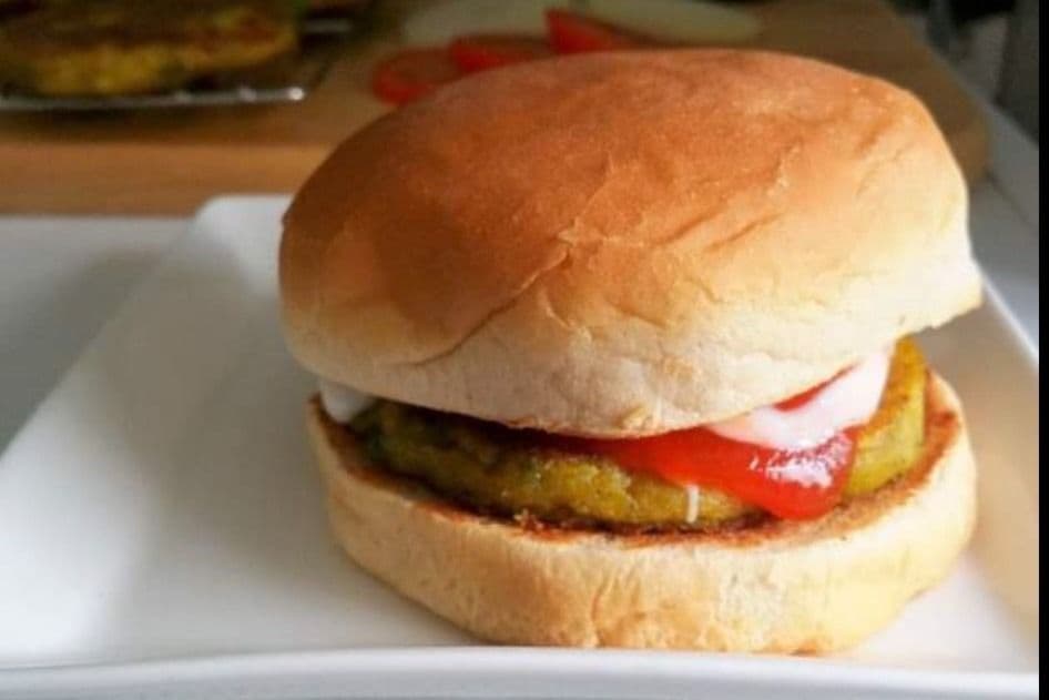 Aloo Tikki Burger (2 pcs)