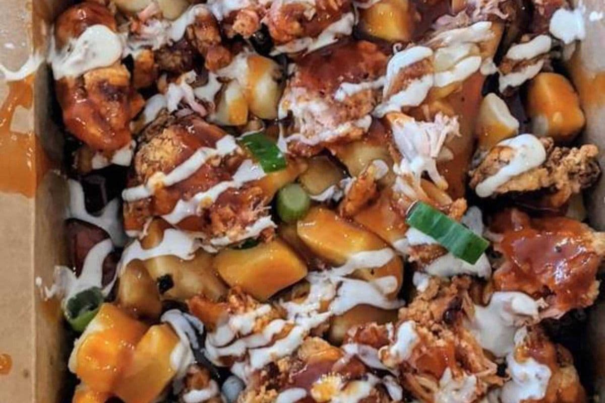 Buffalo Tandoori Poutine