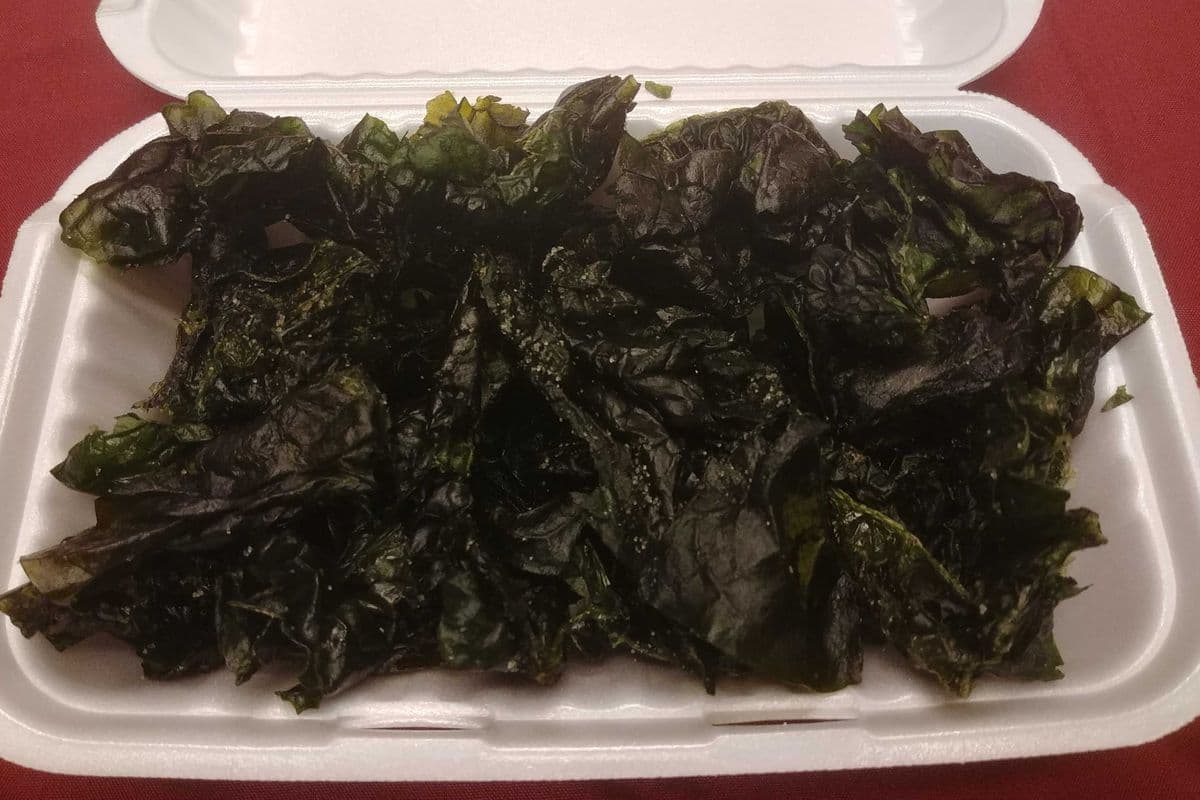 10. Épinards frits / Crispy Spinach