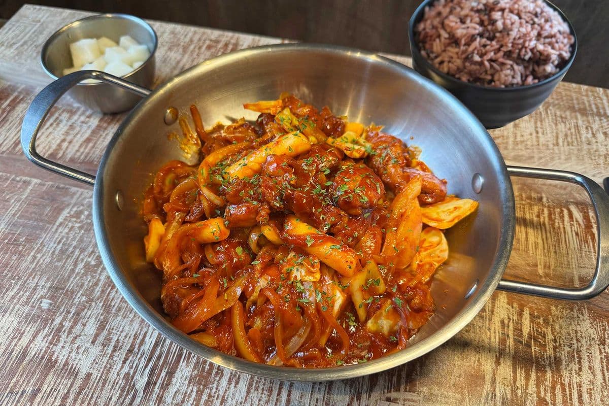 Bul Dak (Hot Spicy Chicken)｜불닭