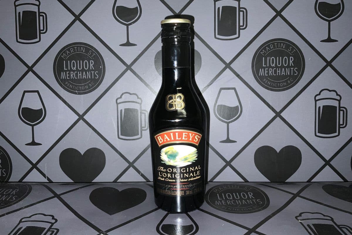 BAILEYS IRISH CREAM (1 x 200ml)