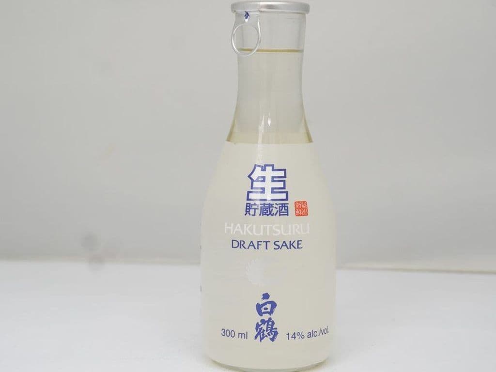 Hakutsuru Draft Sake, 300ml bottle (14.0%ABV)