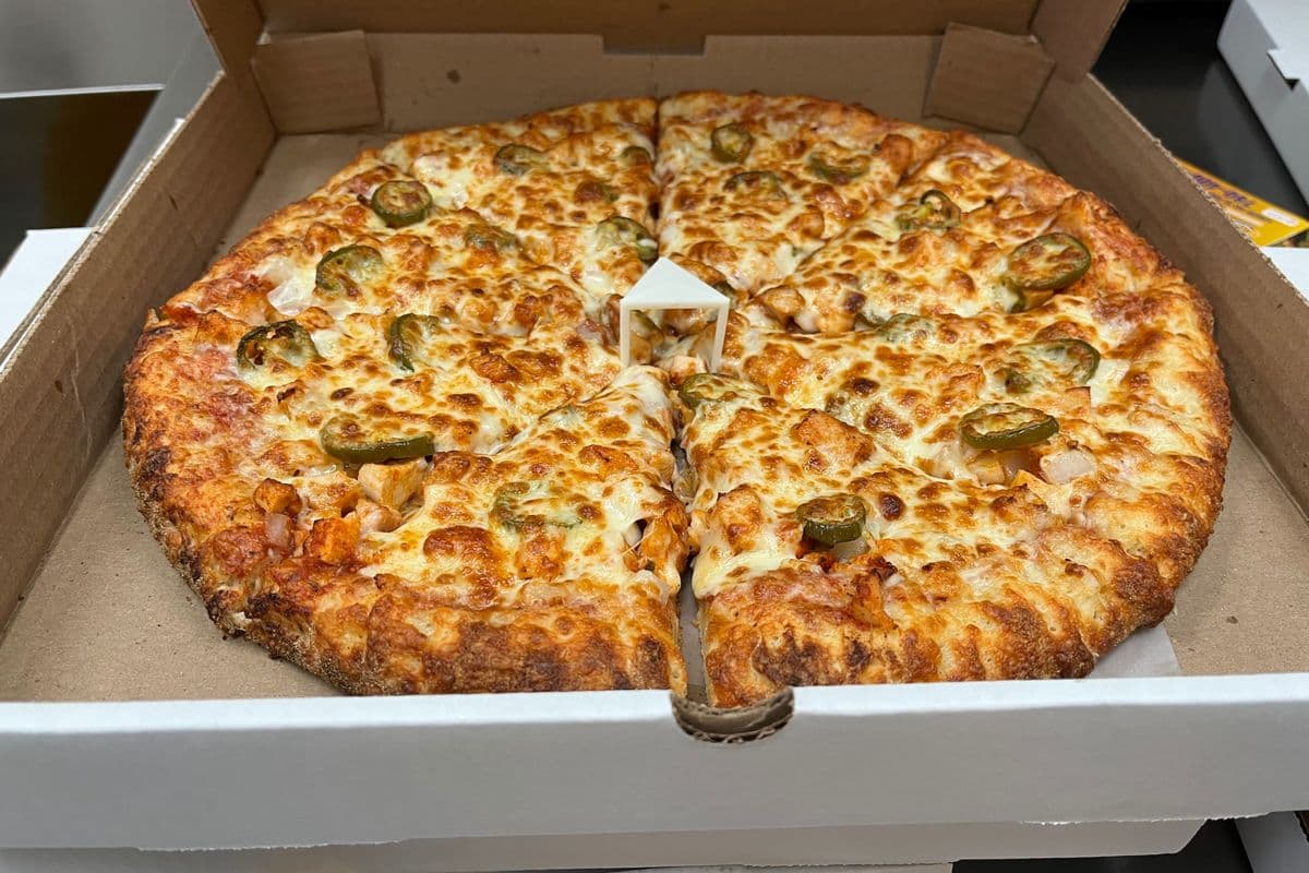 16" Chicken Delight Pizza