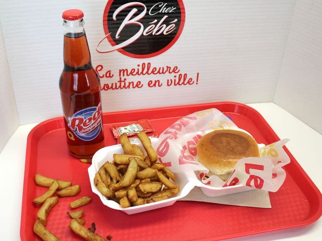TRIO HAMBURGER + FRITES + LIQ
